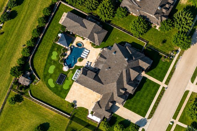 114 Yorkshire Drive, Heath, TX 75032