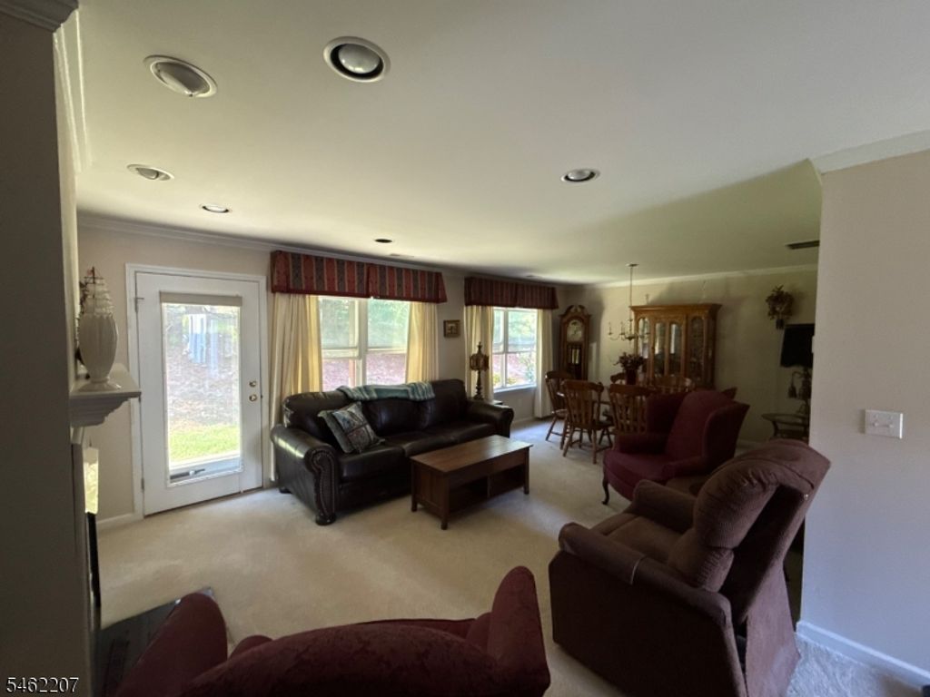 6 Eagles Nest Ln, Hardyston Twp., NJ 07419 — photo 2