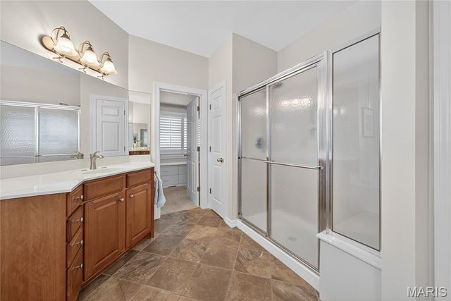 2721 Fairway Oaks Drive, Lake St Louis, MO 63367