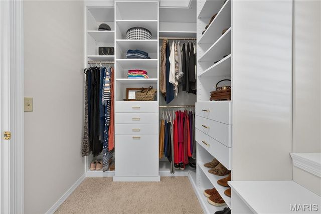 2721 Fairway Oaks Drive, Lake St Louis, MO 63367