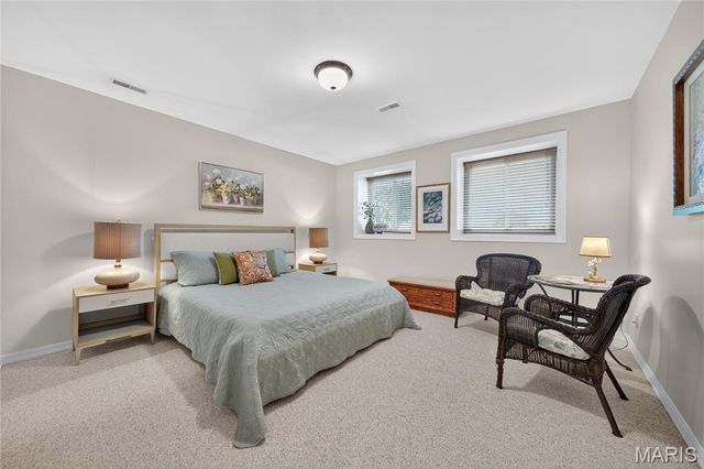 2721 Fairway Oaks Drive, Lake St Louis, MO 63367