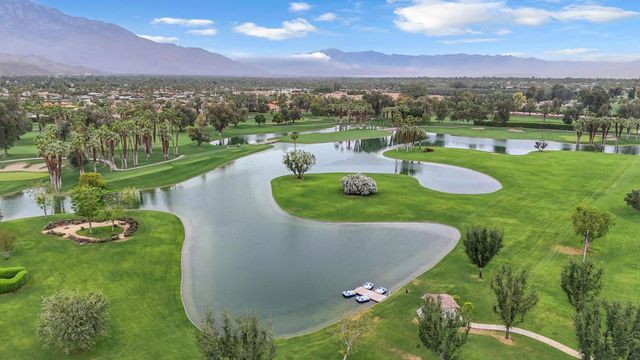 910 Island Drive 112, Rancho Mirage, CA 92270