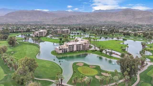910 Island Drive 112, Rancho Mirage, CA 92270