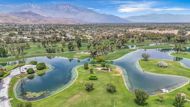 910 Island Drive 112, Rancho Mirage, CA 92270