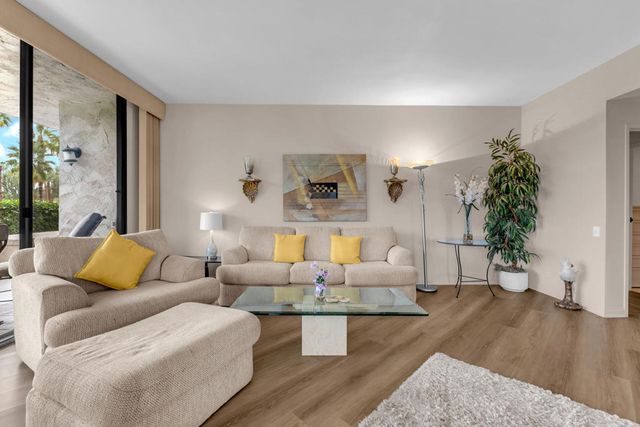 910 Island Drive 112, Rancho Mirage, CA 92270