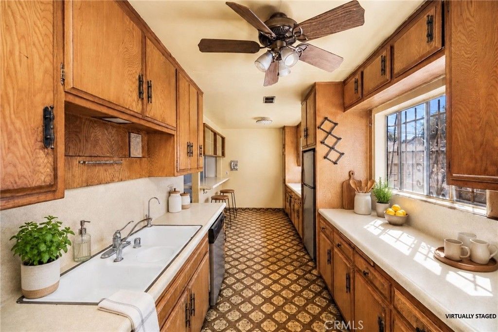638 E 137th, Los Angeles, CA 90059 — photo 3