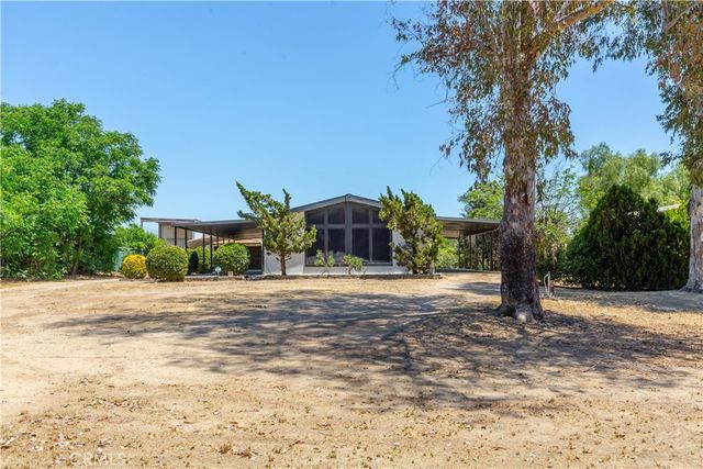 31070 Saddleback, Menifee, CA 92584