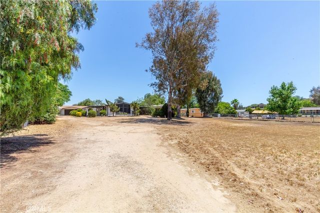 31070 Saddleback, Menifee, CA 92584