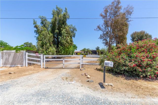 31070 Saddleback, Menifee, CA 92584