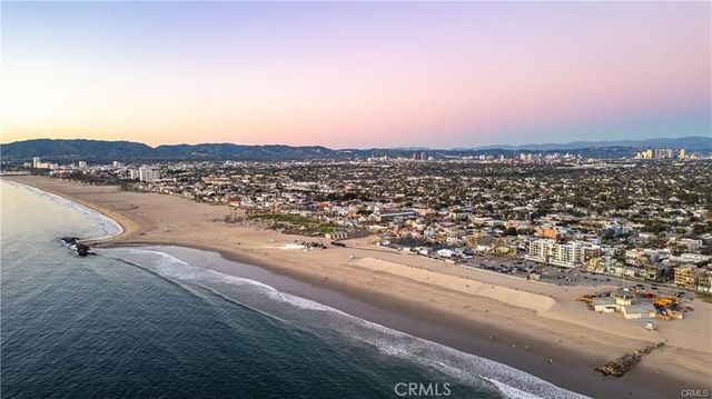 38 Dudley Avenue, Venice, CA 90291