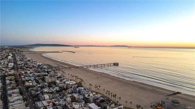 38 Dudley Avenue, Venice, CA 90291