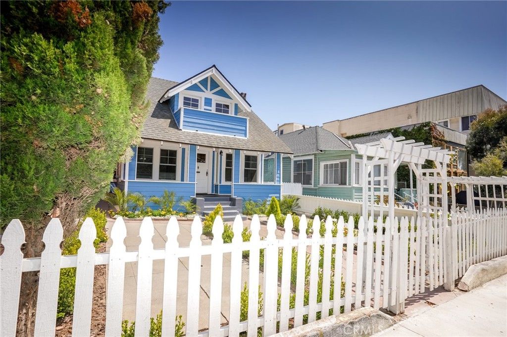 38 Dudley Avenue, Venice, CA 90291