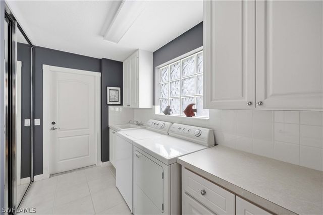 3618 Exuma WAY, Naples, FL 34119