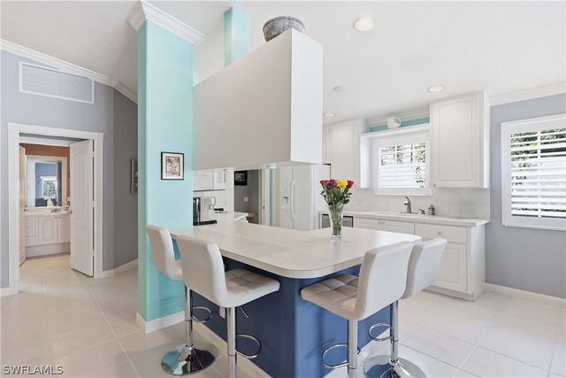 3618 Exuma WAY, Naples, FL 34119