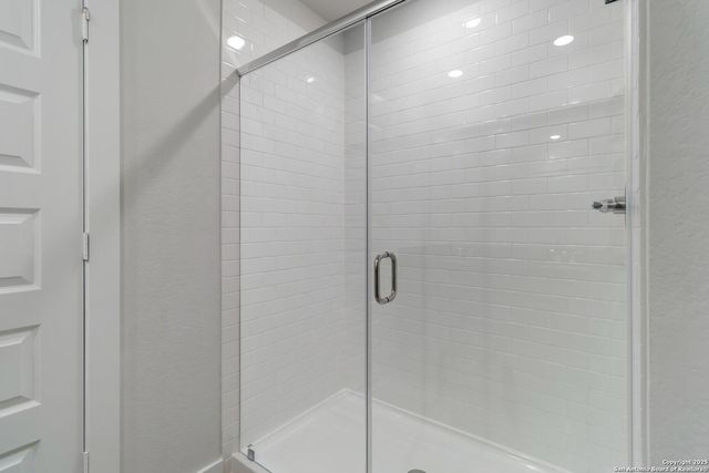 5915 Willow Point Blvd, San Antonio, TX 78219