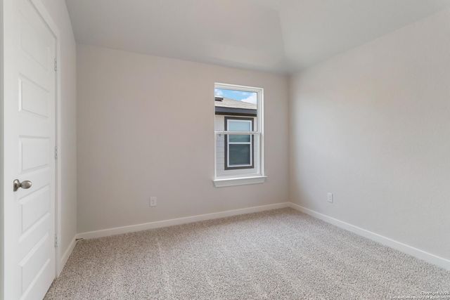 5915 Willow Point Blvd, San Antonio, TX 78219