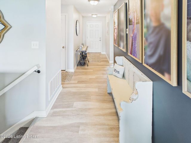 157 Broken Branch Ct, Mt Washington, KY 40047