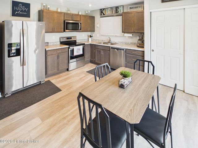 157 Broken Branch Ct, Mt Washington, KY 40047