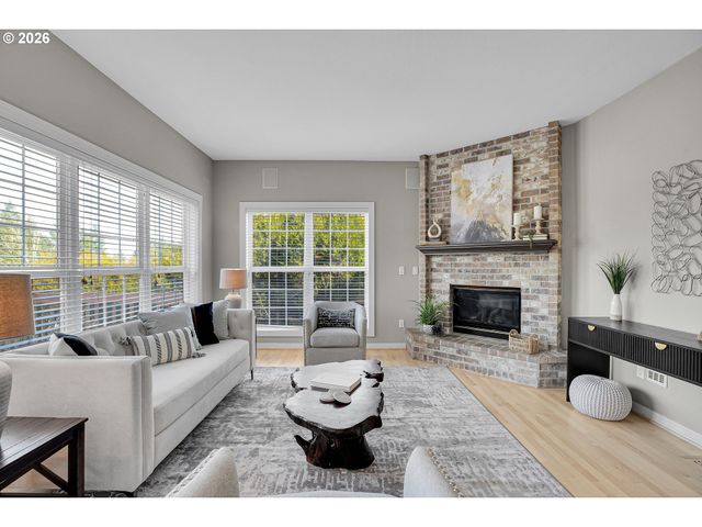 13721 Sw TRACY Pl, Tigard, OR 97223