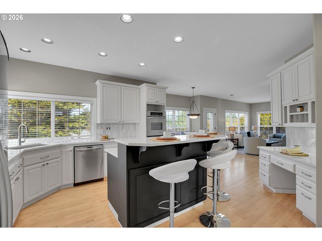 13721 Sw TRACY Pl, Tigard, OR 97223