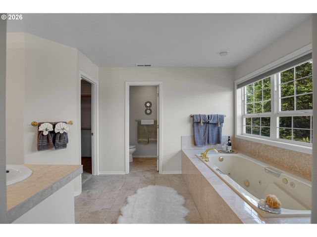 13721 Sw TRACY Pl, Tigard, OR 97223