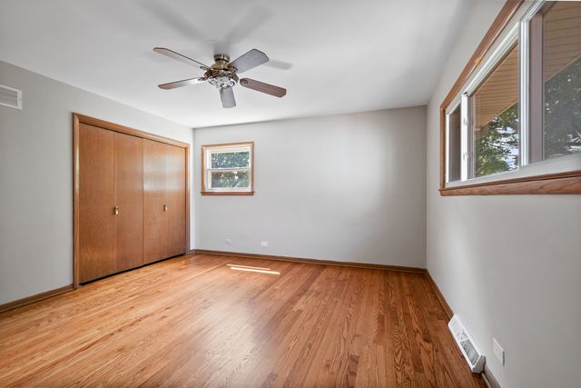 600 FLORENCE Drive, Park Ridge, IL 60068