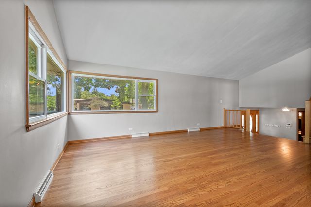 600 FLORENCE Drive, Park Ridge, IL 60068