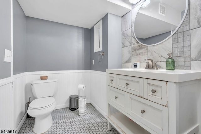 224 Alpha St, Alpha Boro, NJ 08865
