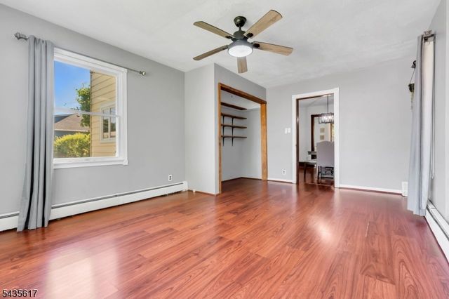 224 Alpha St, Alpha Boro, NJ 08865