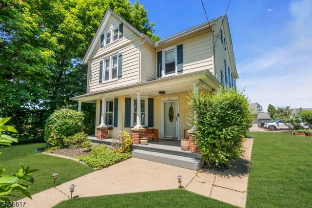 224 Alpha St, Alpha Boro, NJ 08865