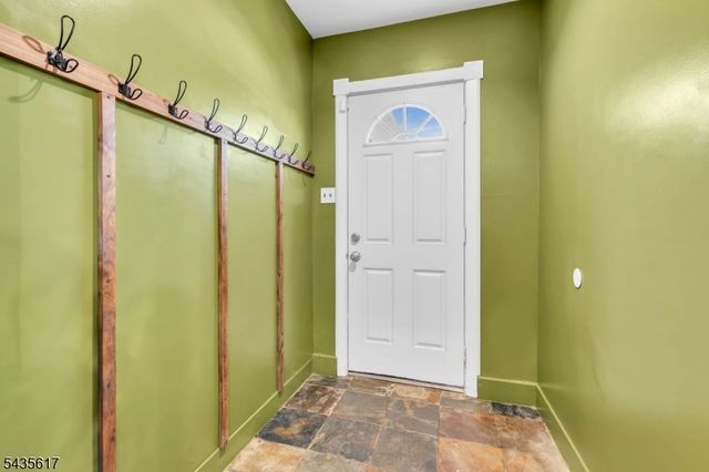 224 Alpha St, Alpha Boro, NJ 08865