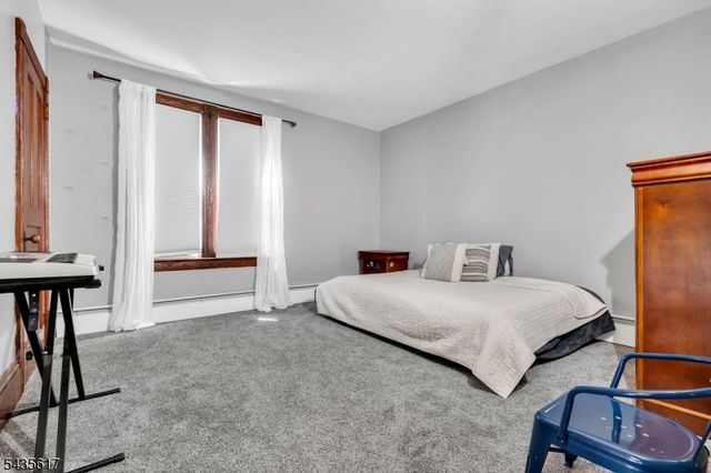 224 Alpha St, Alpha Boro, NJ 08865