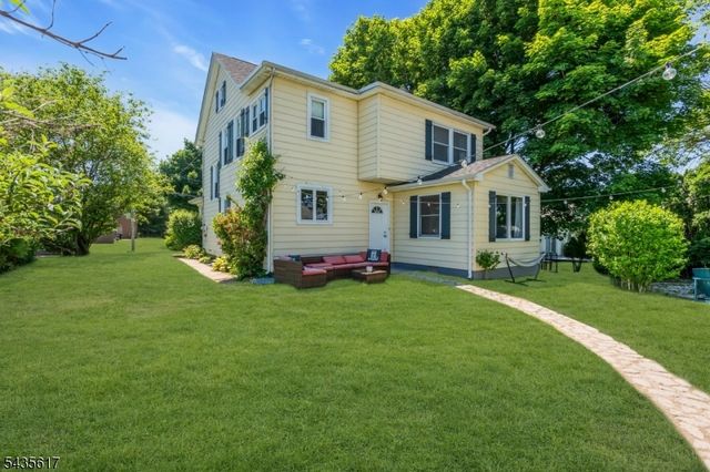 224 Alpha St, Alpha Boro, NJ 08865