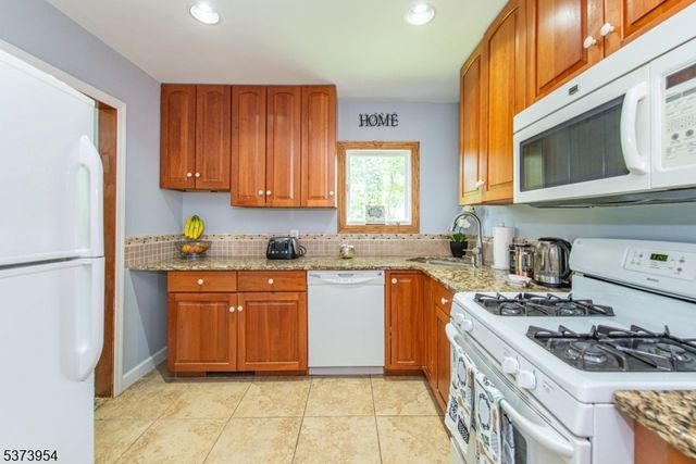 414 Rockport Rd, Mansfield Twp., NJ 07865