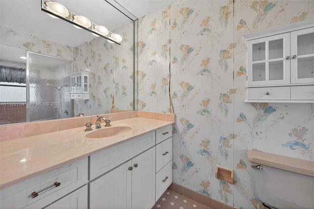 969 NW 8th St, Boca Raton, FL 33486