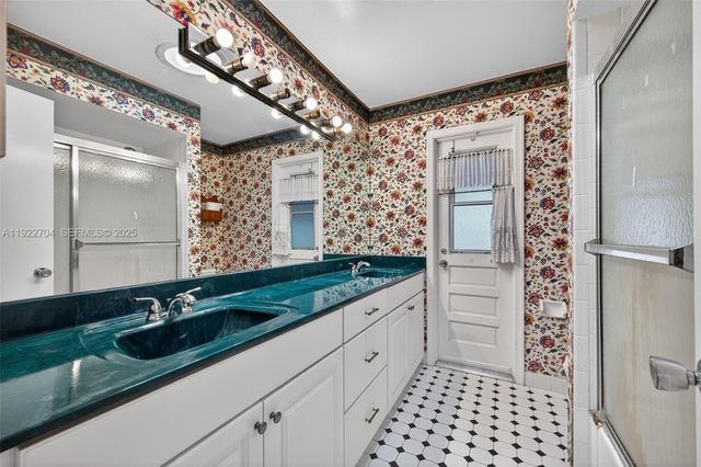 969 NW 8th St, Boca Raton, FL 33486