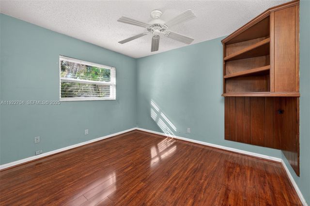 969 NW 8th St, Boca Raton, FL 33486