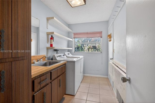 969 NW 8th St, Boca Raton, FL 33486