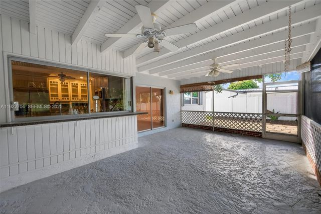 969 NW 8th St, Boca Raton, FL 33486