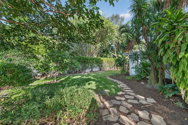 969 NW 8th St, Boca Raton, FL 33486