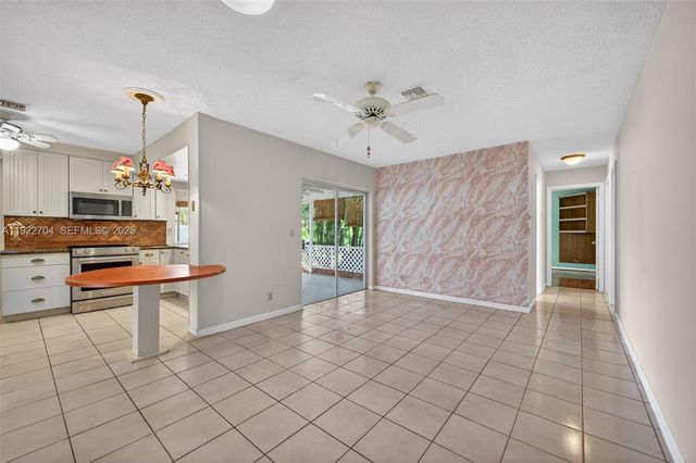 969 NW 8th St, Boca Raton, FL 33486