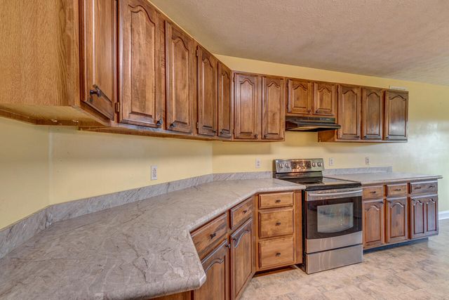 1695 Oregon Road, Versailles, KY 40383