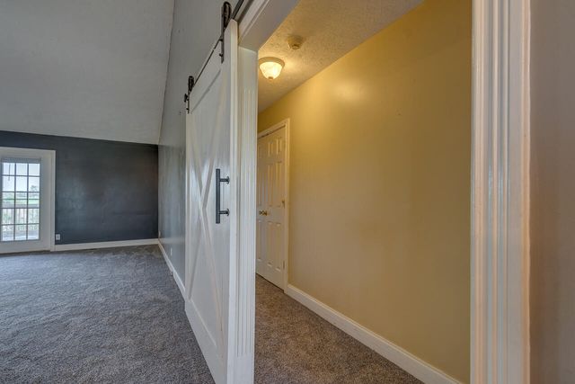 1695 Oregon Road, Versailles, KY 40383
