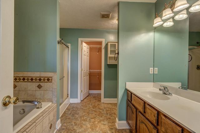 1695 Oregon Road, Versailles, KY 40383