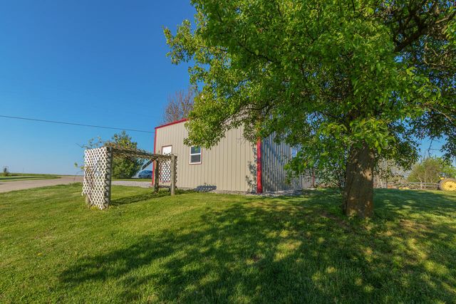 1695 Oregon Road, Versailles, KY 40383