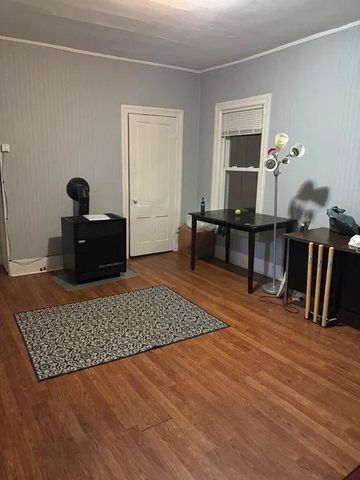 15 Goulding St, Worcester, MA 01609