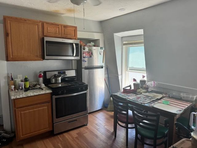 15 Goulding St, Worcester, MA 01609
