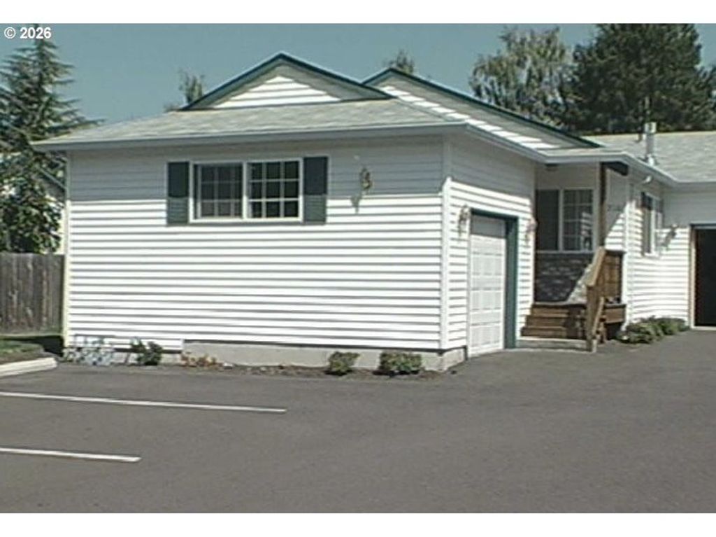 13710 Se LINDEN Ln, Milwaukie, OR 97222