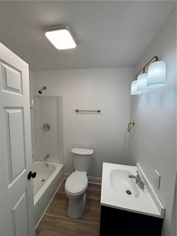 1525 Viola, Dayton, OH 45405