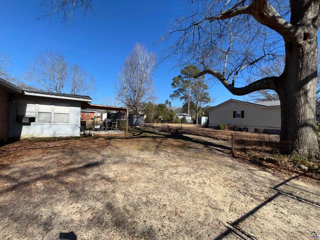 216 E Peter Street, Cochran, GA 31014